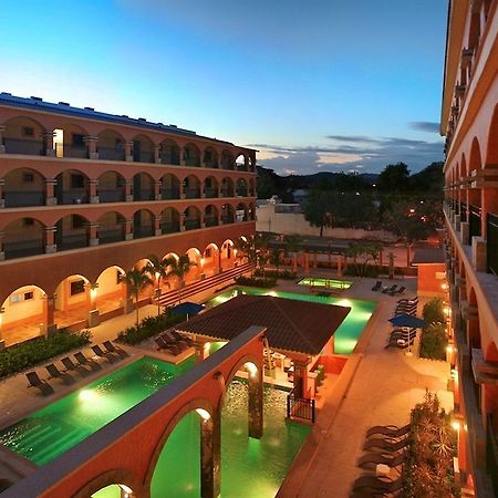 Marina Park Plaza Aparthotel Huatulco Exterior photo